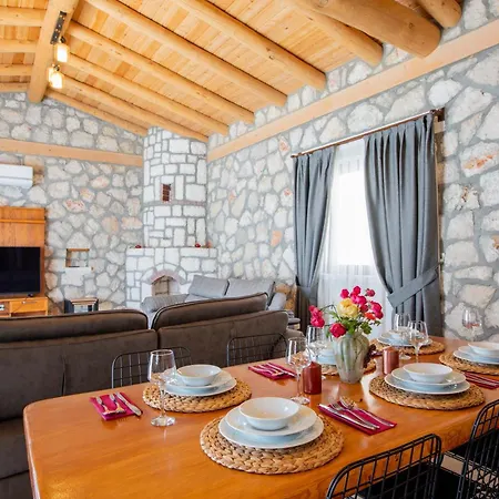 Miros 1 Vila *